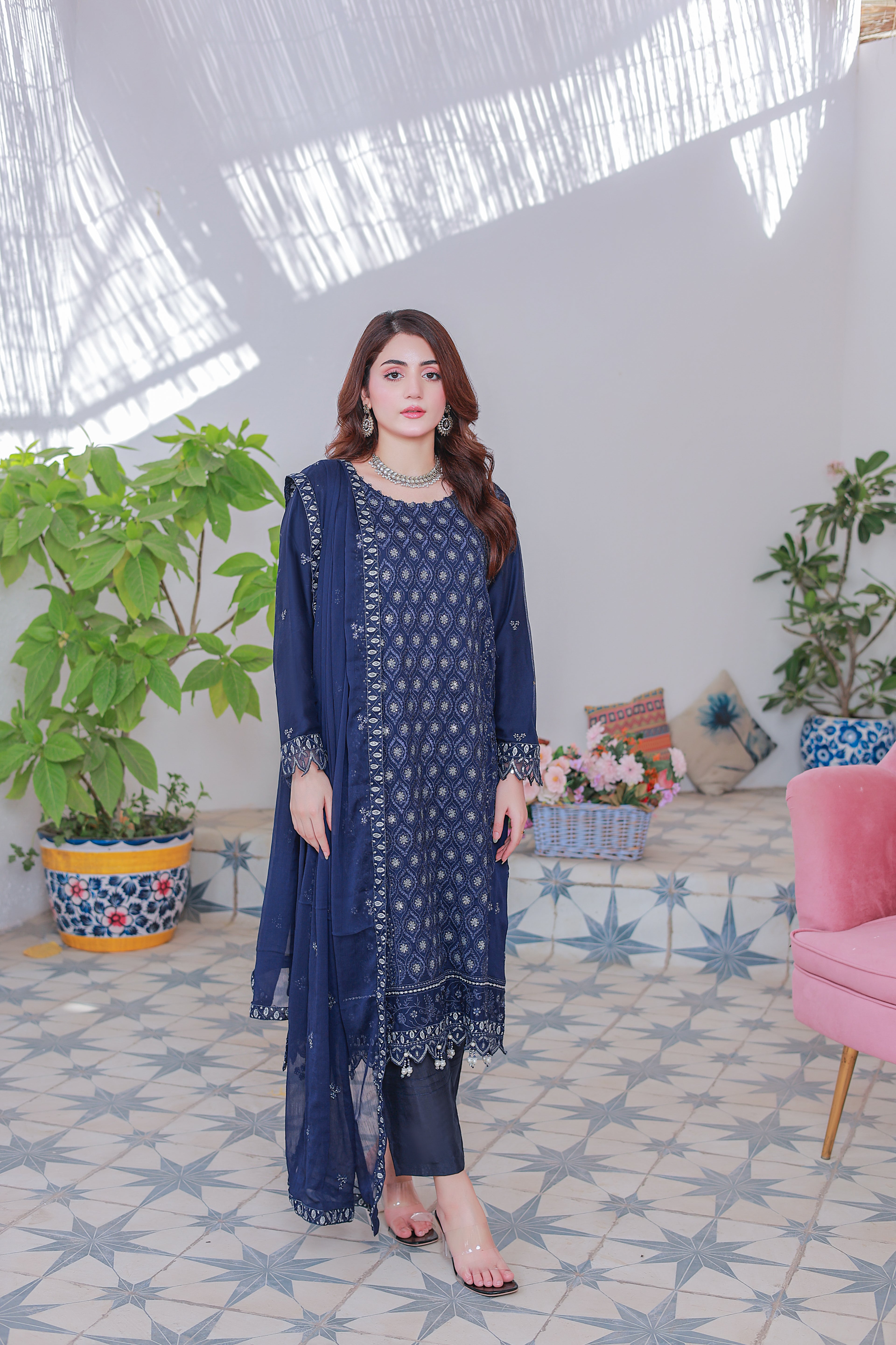 Mahpara 03-Piece Embroidered Blue Chiffon Suit
