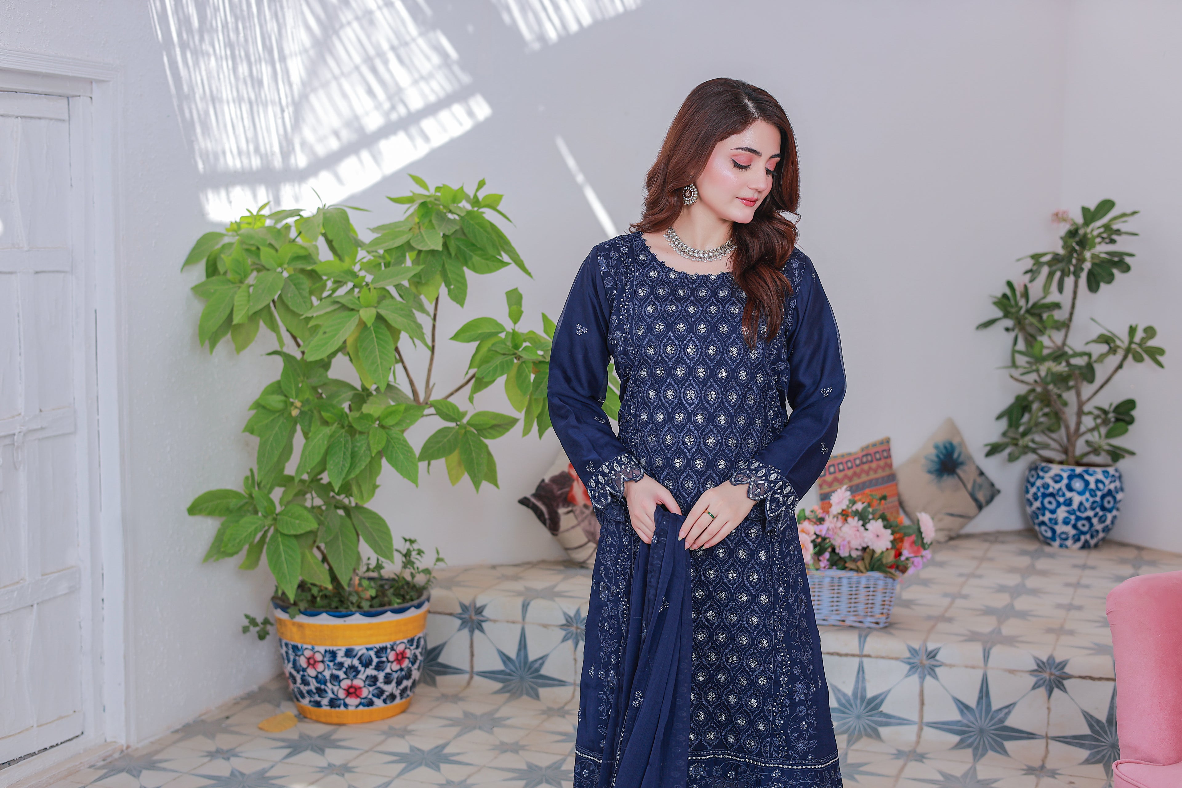 Mahpara 03-Piece Embroidered Blue Chiffon Suit