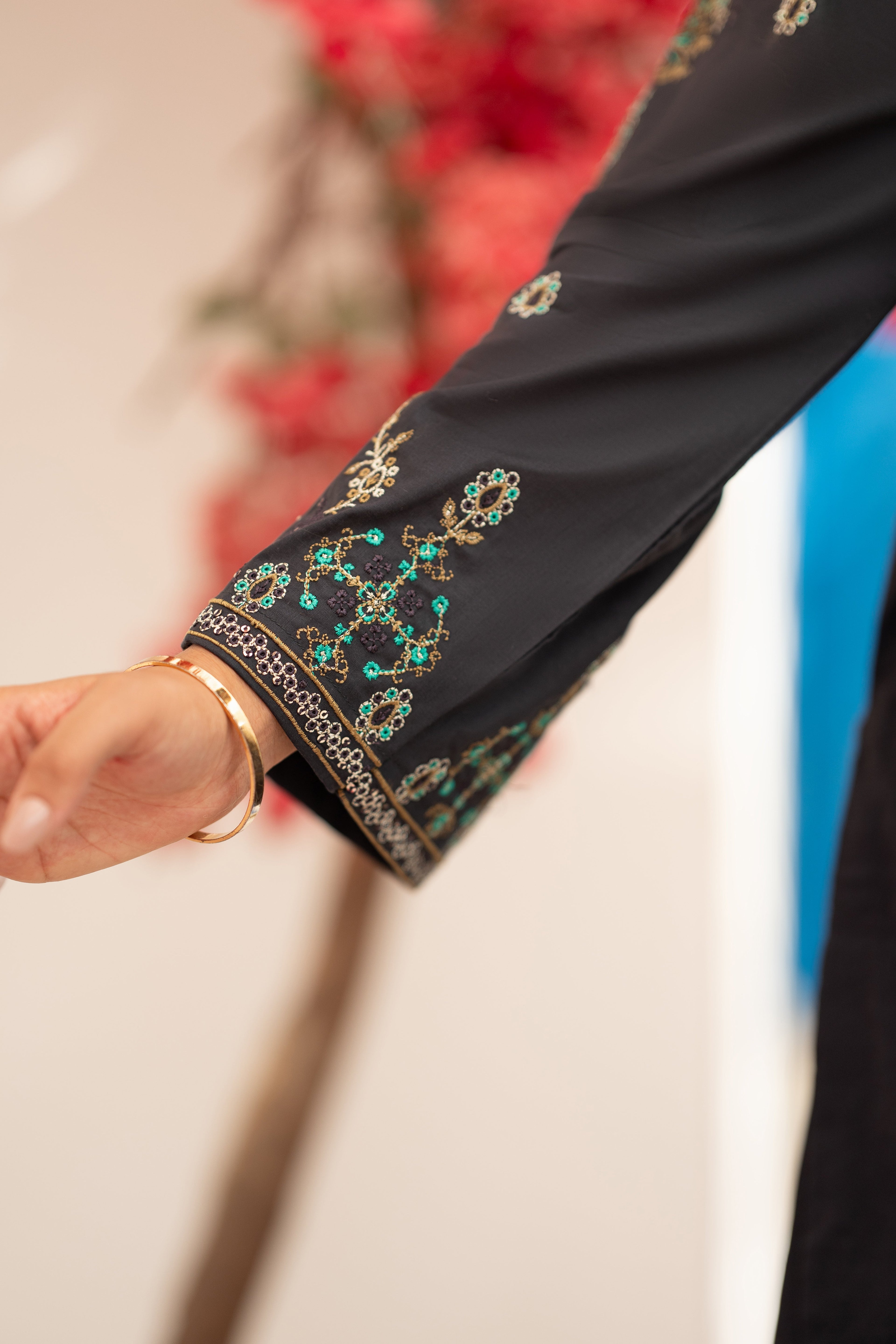 Drizzle 02-Pcs Embroidered Lawn Suit Ready To Wear